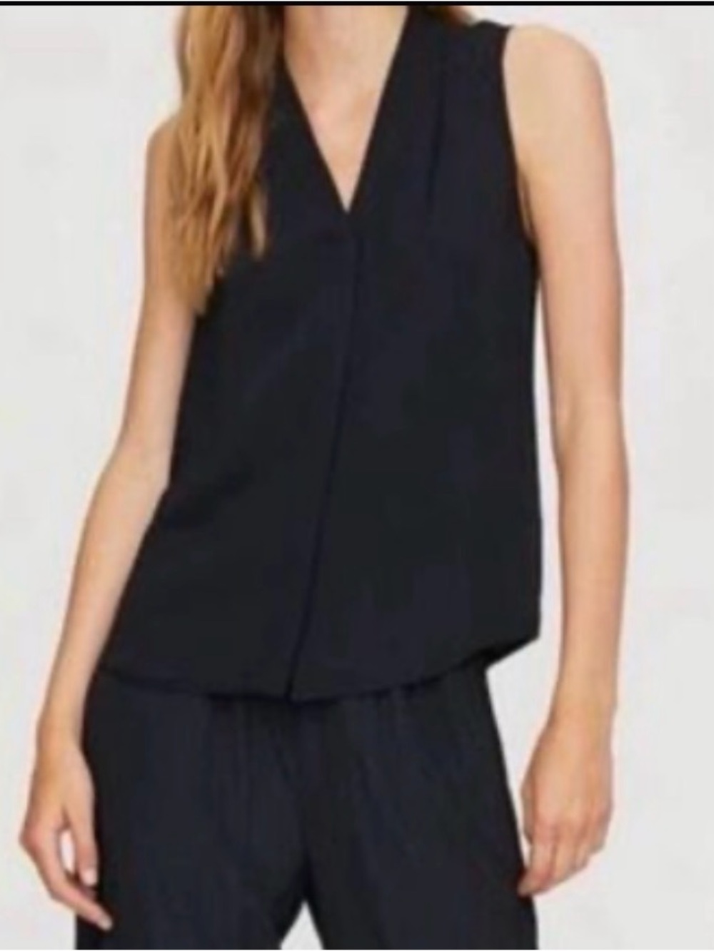 Babaton Black Sleeveless power blouse - Picture 1 of 3